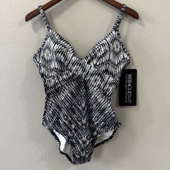 MiracleSuit Captivate One Piece Swimsuit size 10 - Picture 4 of 12